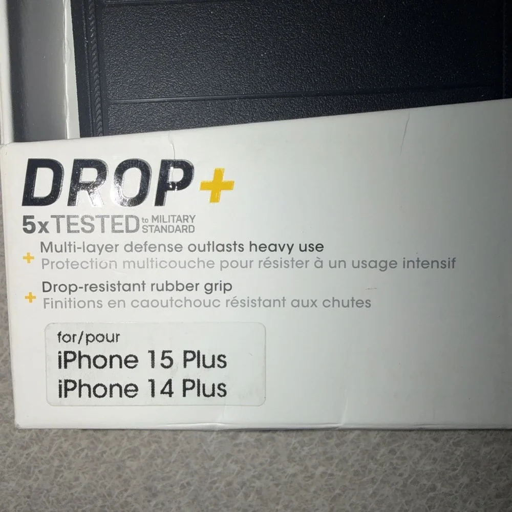 OtterBox Defender Pro Series Case with Holster‎ iPhone 15/14 Plus New